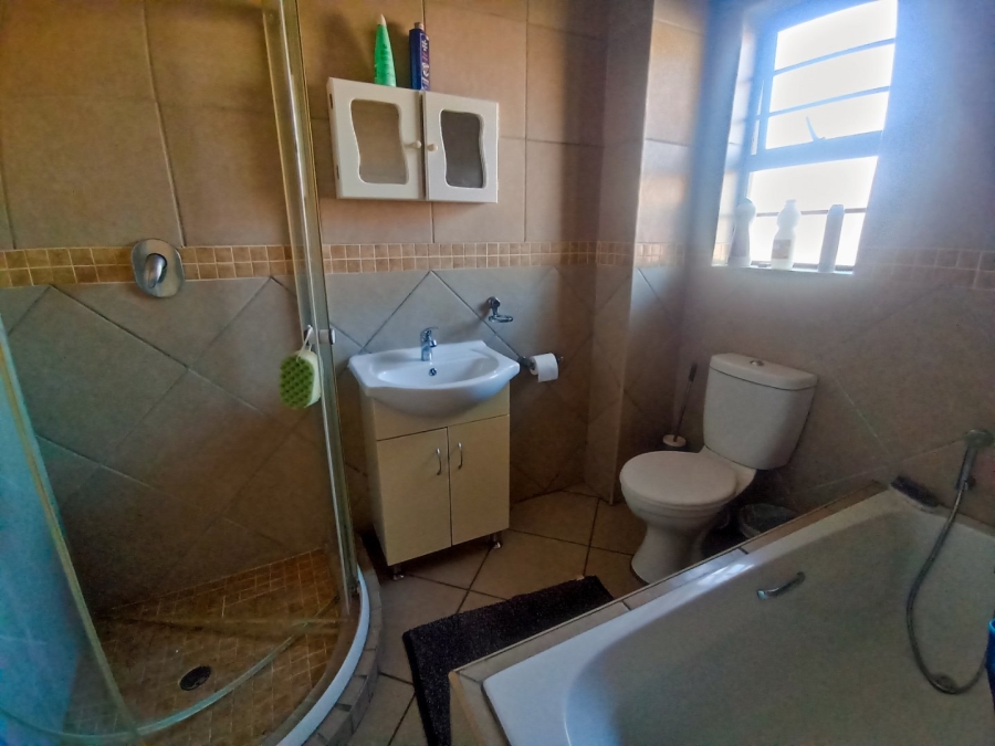 2 Bedroom Property for Sale in Wasgoedspruit North West